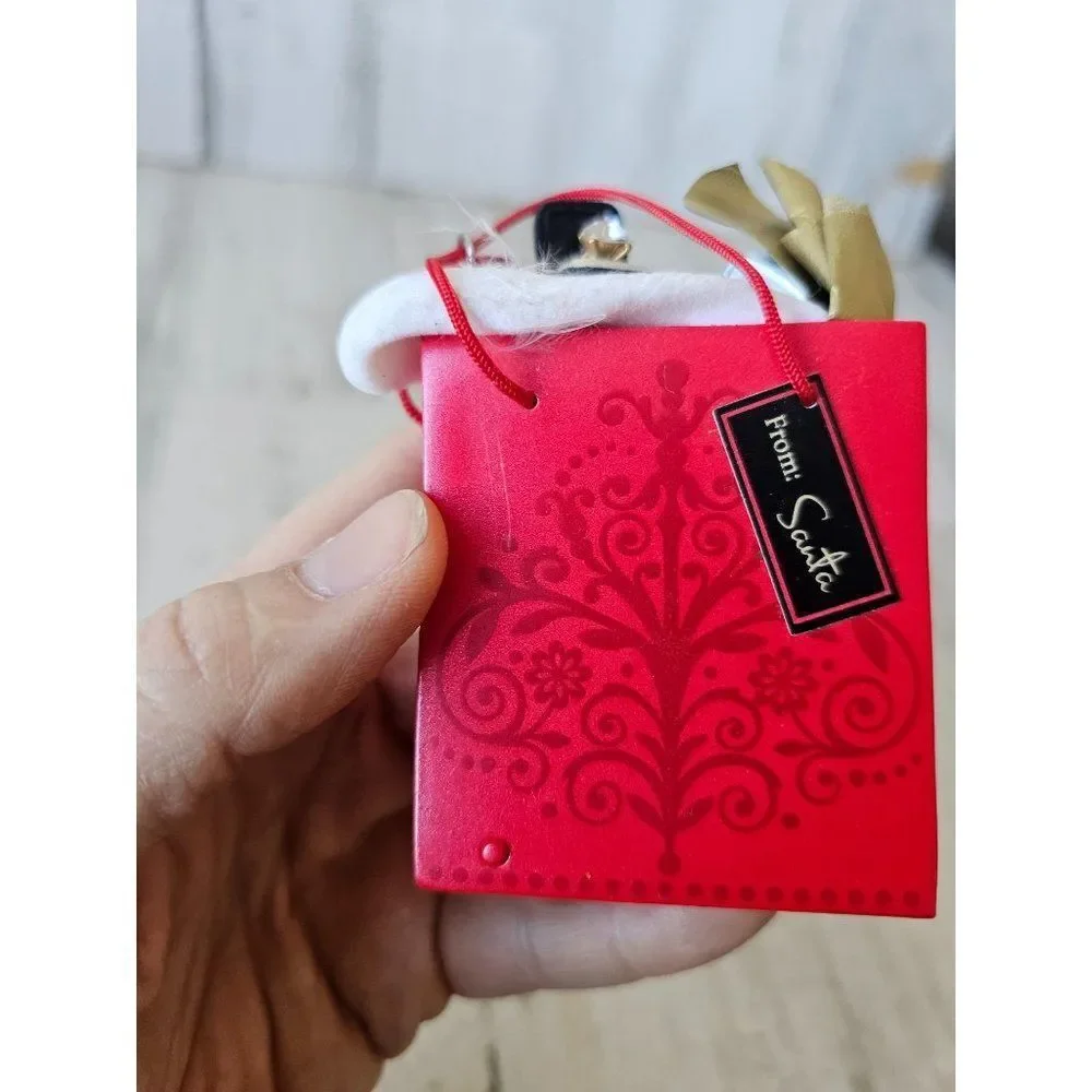 Hallmark shopping bag